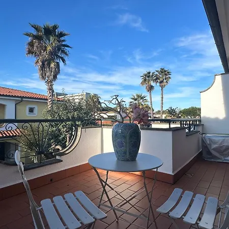 P047 - Porto Recanati, Bilocale Con Giardino E Terrazzo