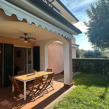 P047 - Porto Recanati, Bilocale Con Giardino E Terrazzo Διαμέρισμα *